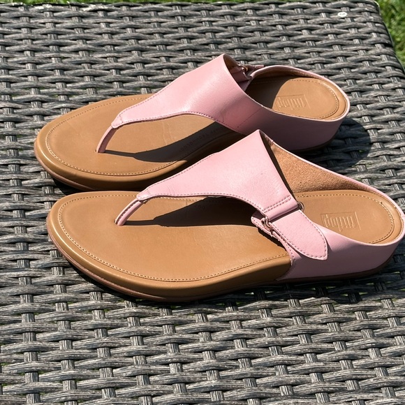 Fitflop Pink and Tan Sandals T-Strap Comfort - Picture 2 of 6
